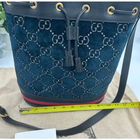Women's Gucci OPHIDIA blue velvet bucket bag with leather trim, and web stripe - Picture 6 of 16